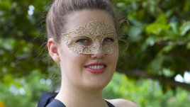 Как да си направите красива дантелена маска