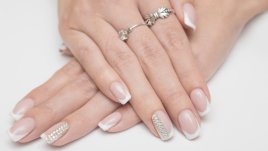 Причини за разслояване и чупене на ноктите