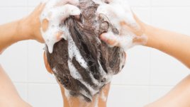 Грешки в употребата на шампоан, които предизвикват косопад 