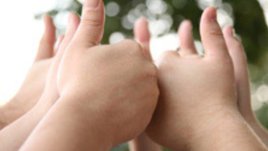 Съпричастни към бедността с кампания в Борисовата градина