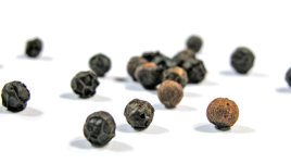 Невероятните ползи на черния пипер за здравето