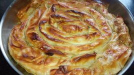 Лесна баница с кисело зеле