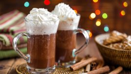 Топъл течен шоколад с коняк