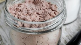 Домашен сух шампоан за тъмна коса