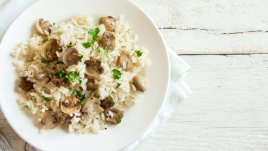 Задушени гъби с ориз
