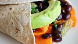 Пикантно мексиканско бурито със сладки картофи 