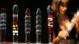 6 причини, които могат да ви накарат да използвате секс играчки