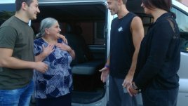 Ники Илиев и „Бригада Нов дом” преобразяват дома на баба и внук в нужда