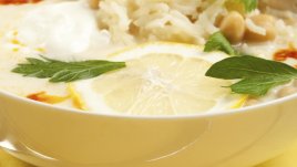 Пиле с кисело мляко