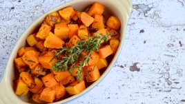 Печена тиква с кедрови ядки и грозде