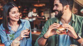 Знаци, че той ви харесва и това го плаши