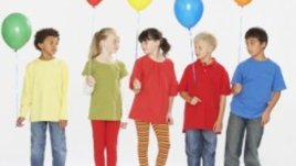 80 организации искат затваряне на домовете за деца