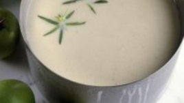 Супа с ябълки