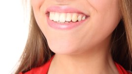 Как да елиминирате токсините и да имате бяла усмивка