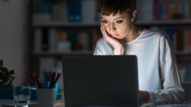 Какво причинява работохолизмът на психическото състояние?