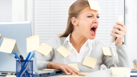 Никога не затрупвайте бюрото с тези неща!