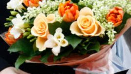 Аранжирайте сами пролетен букет