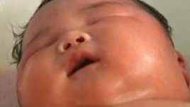 Бебе гигант над 7 килограма се роди в Китай