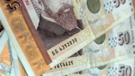 Банковите карти и парите са ужасно мръсни – все едно са влизали в тоалетна