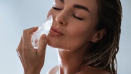 10 ползи от масажа с кубче лед