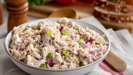 Салата с риба тон