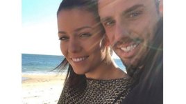 Ралица Паскалева чака бебе от Теодор Салпаров