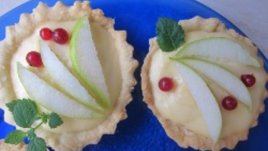 Тарталети с ванилов крем и круши