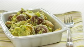 Картофена салата с авокадо