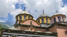 Честит имен ден на Юлия!