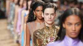 Много блясък във визията за есен-зима 2023-2024 от Paco Rabanne