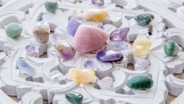 Пролетно прочистване на енергията в дома за повече баланс