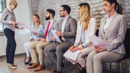 5 неподходящи въпроса, които да не задавате на интервю за работа