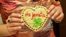 Сладки за подарък