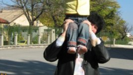 Мама е цар, баба – генерал