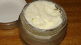 Лимонов крем срещу суха кожа през зимата