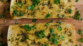 Чеснов хляб с пармезан