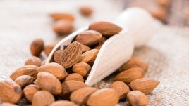 Яжте бадеми, за да стопите коремните мазнини! 