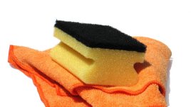 Бързи трикове за премахване на мазни петна от дрехите