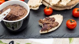 Разядка с маслини и артишок