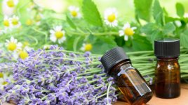 5 от най-добрите масла за акнеична кожа