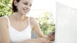 Разнежва ли ни интернет общуването?