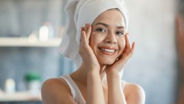 Околоочен крем против бръчки с 4 съставки