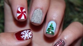 Маникюр с коледно настроение