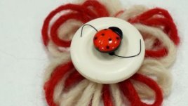 Мартеници гривничка и брошка