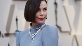 Любимата прическа на звездите за лято 2019