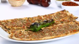 Принцеси с кайма и кисели краставички