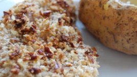 Печено пилешко филе с хрупкава коричка