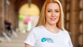 Деси Бакърджиева става лице на кампанията „Вземи краката си в ръце активно“
