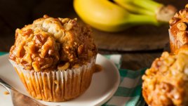 Мъфини с банани и орехи