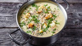 Супа с карфиол, кашу и авокадо